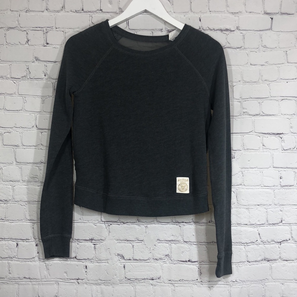 Abercrombie & Fitch sweater